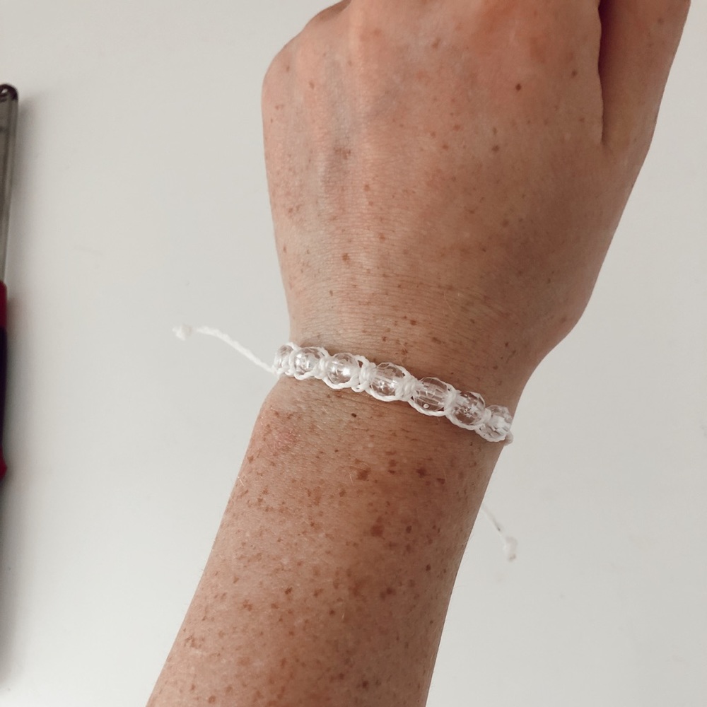 homemade puravida bracelet